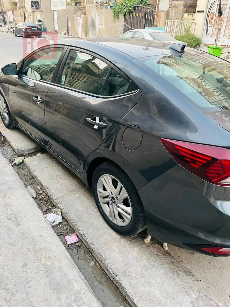 هیوندای ئەلەنترا